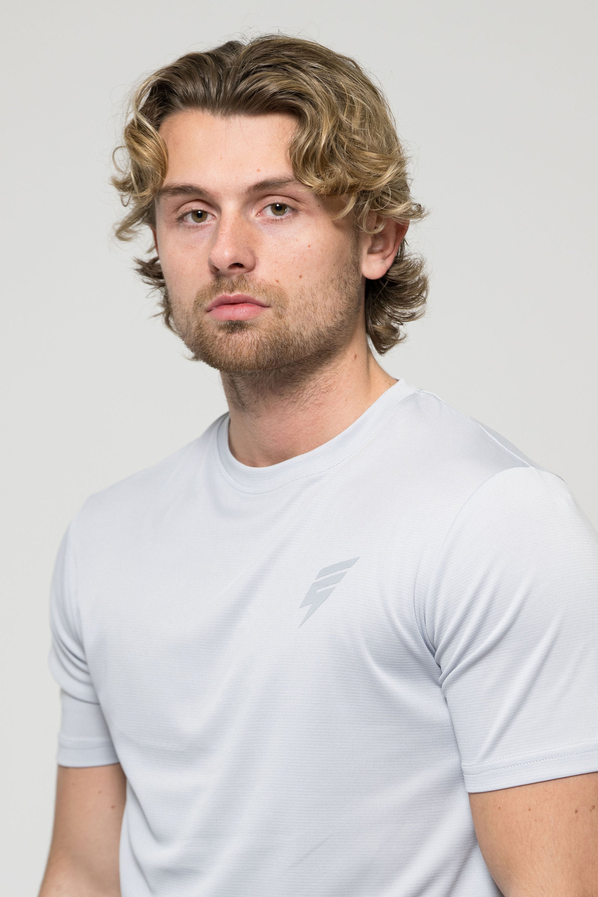 TECH TEE - LIGHT GREY/GREY