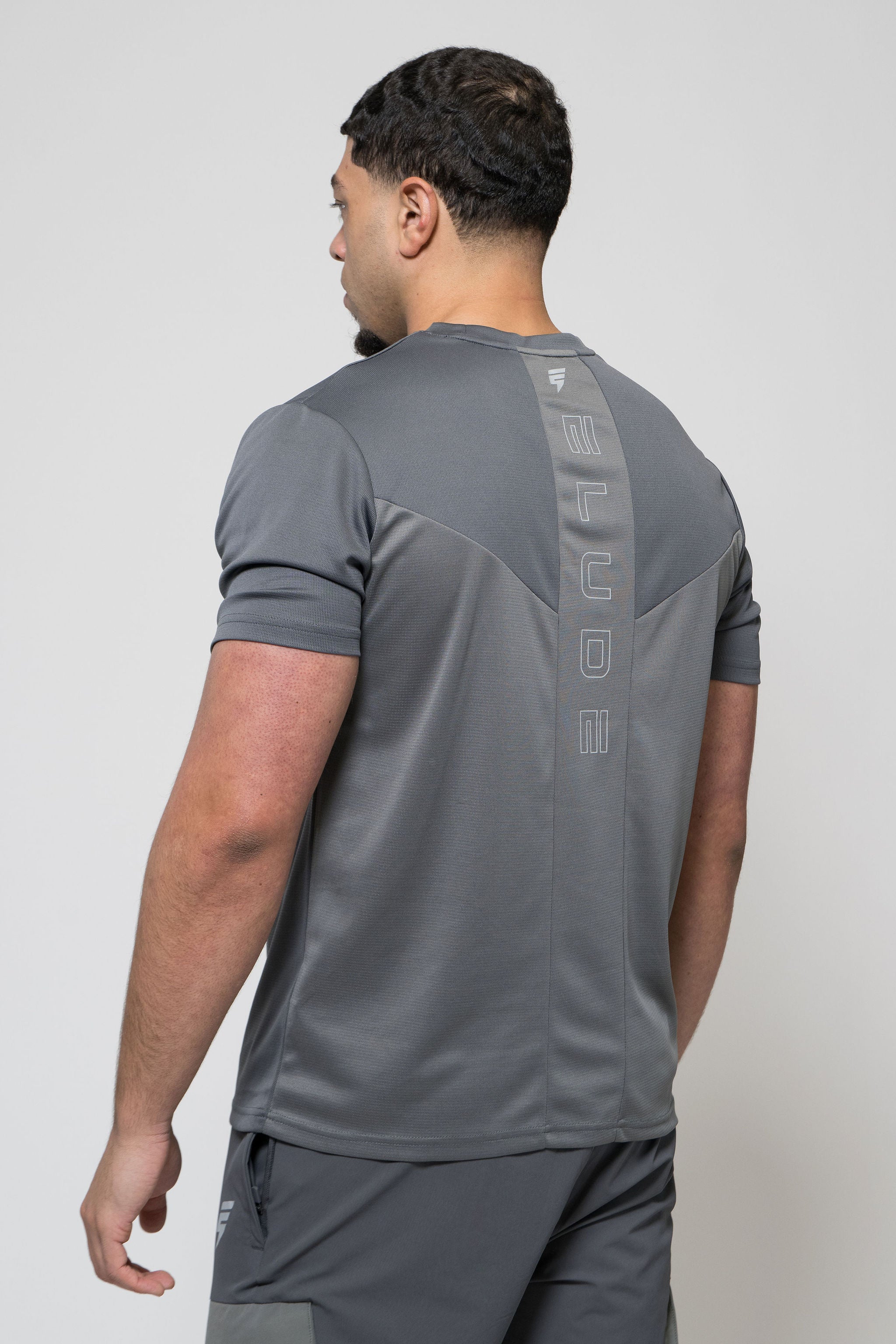 TECH TEE - COAL/GREY