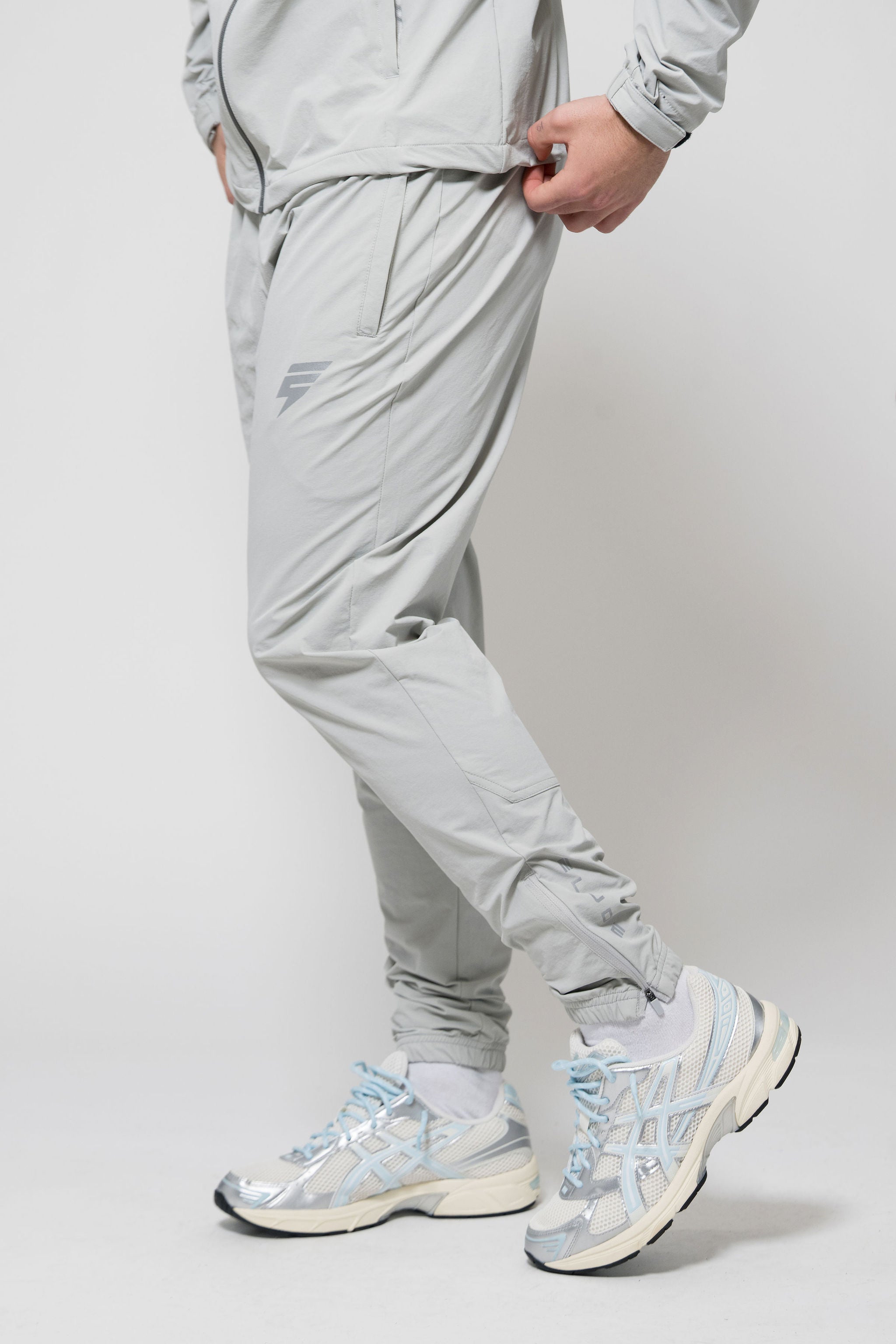 HYBRID PANT - LIGHT GREY