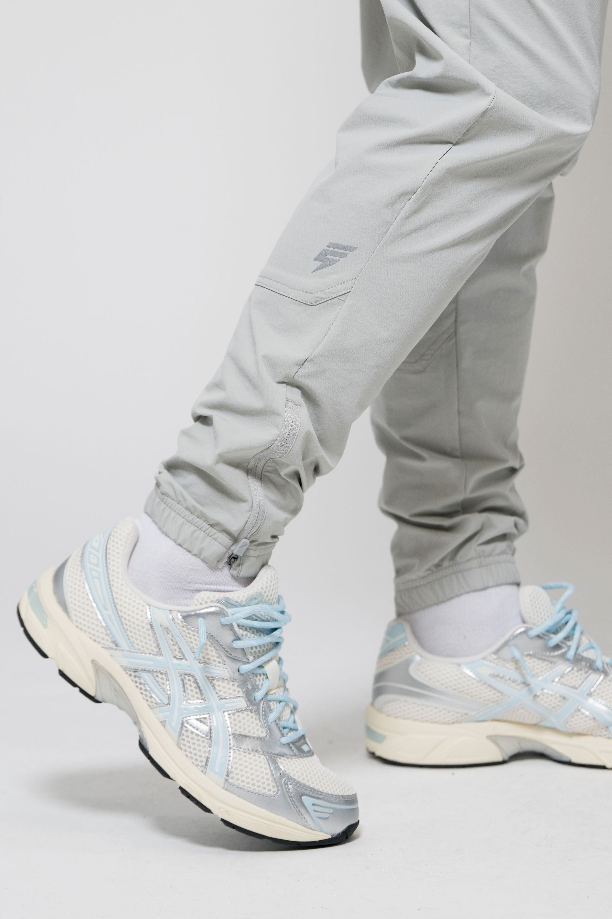 HYBRID PANT - LIGHT GREY