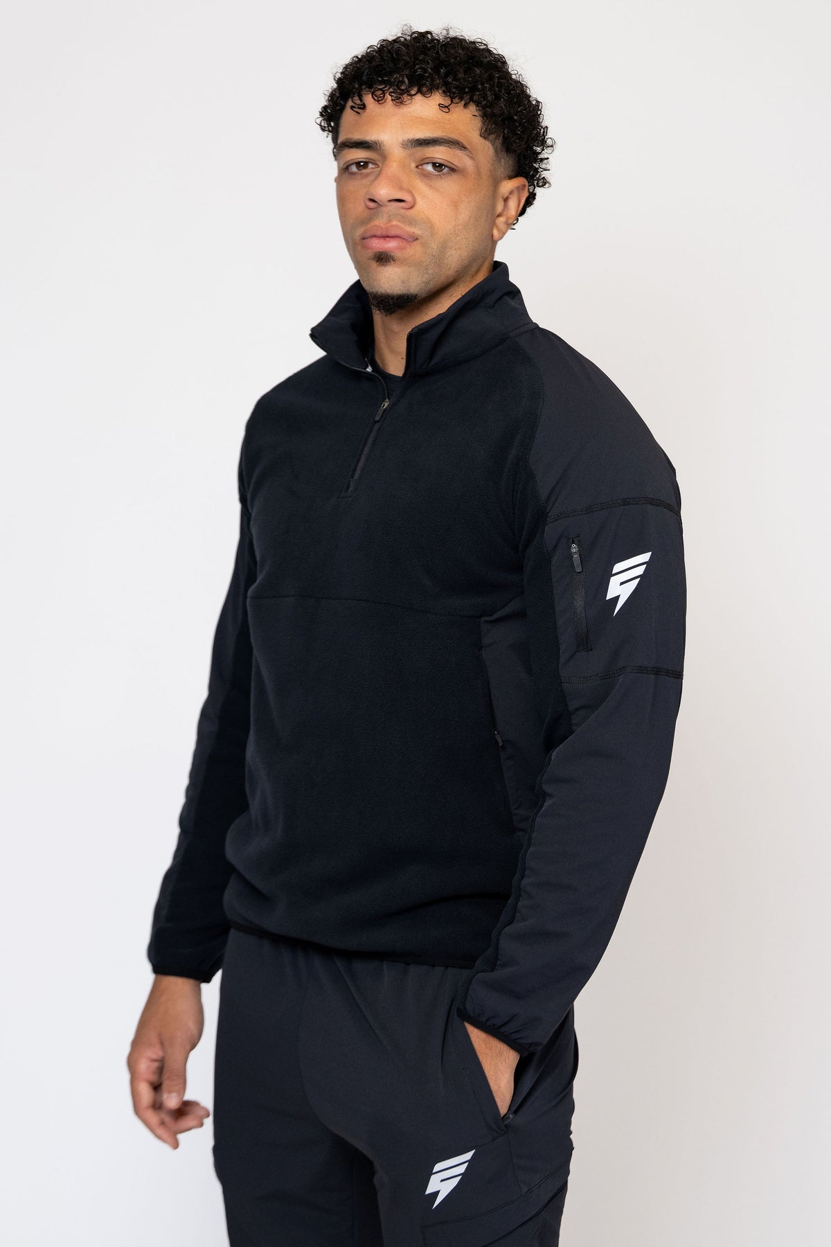 TRAIL FLEECE 1/4 ZIP - BLACK
