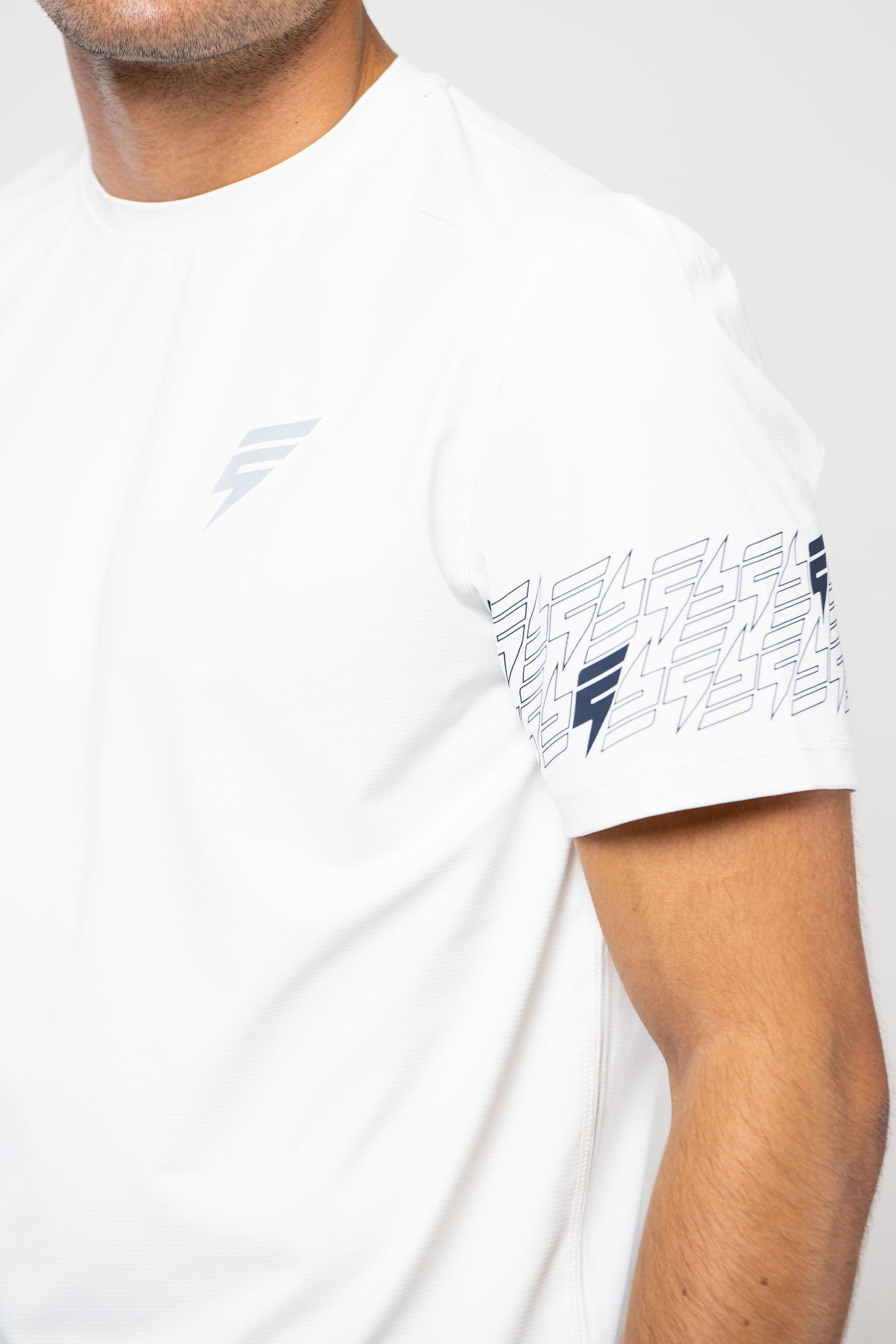 ICON TEE - WHITE/NAVY