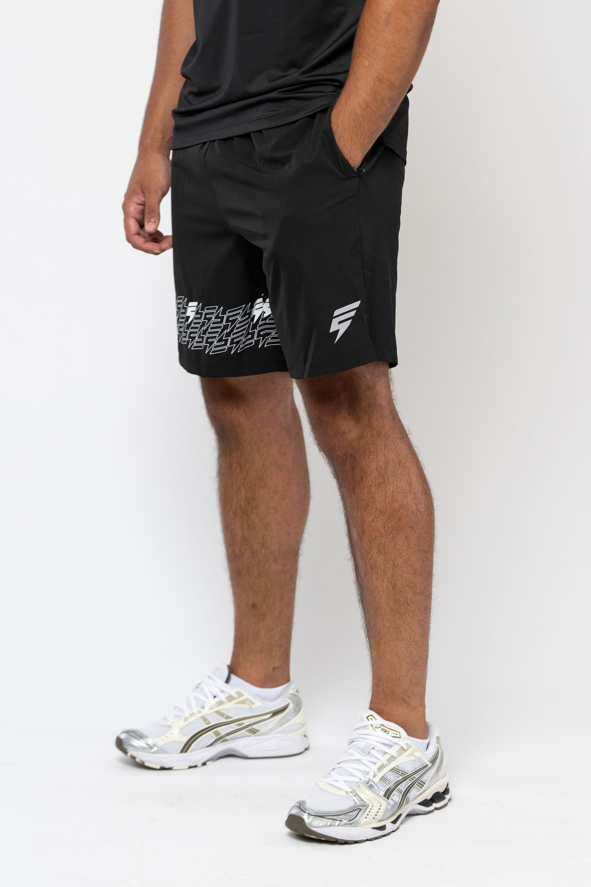 ICON SHORTS - BLACK/WHITE