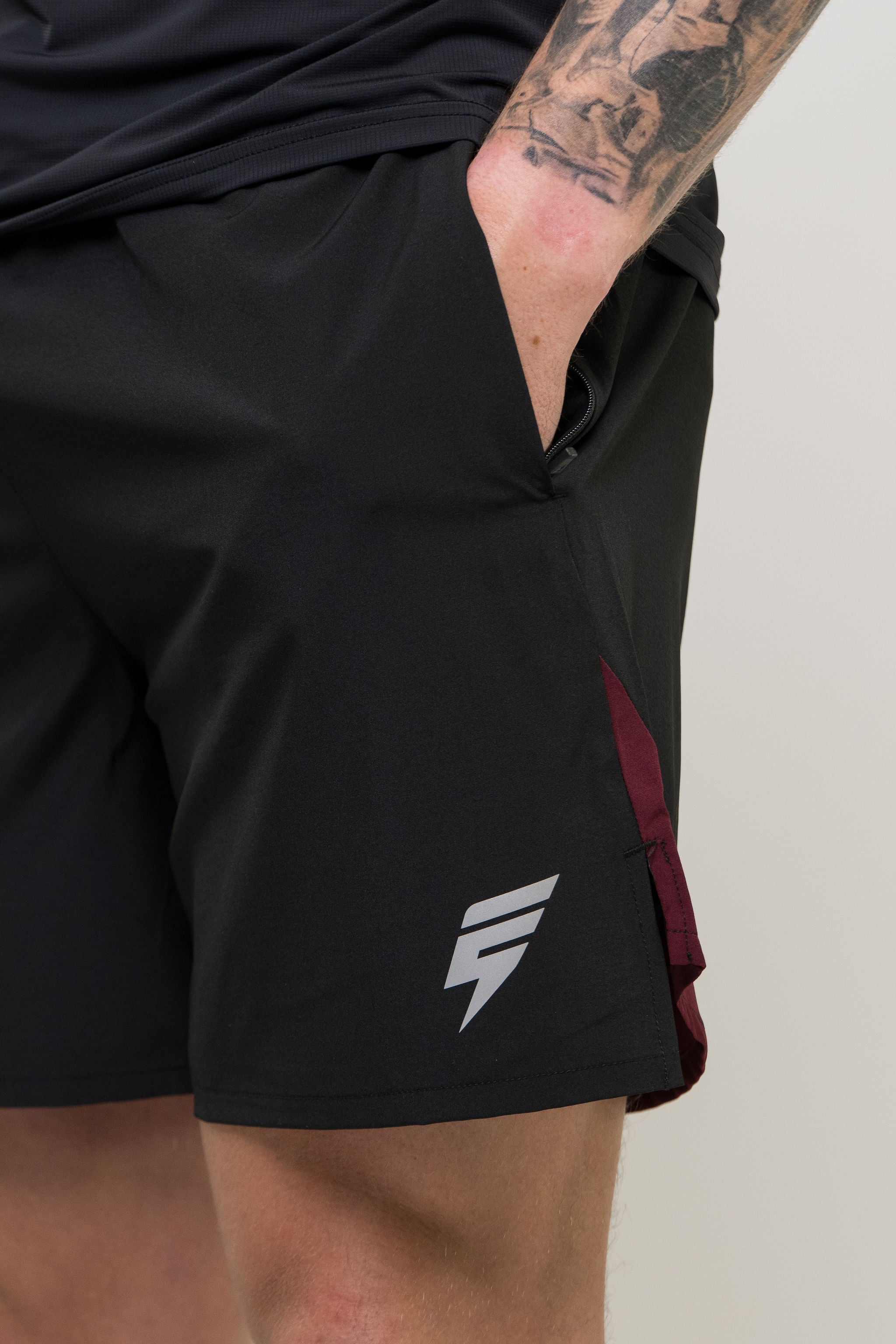 TRACK SHORT SET - BLACK/MAROON