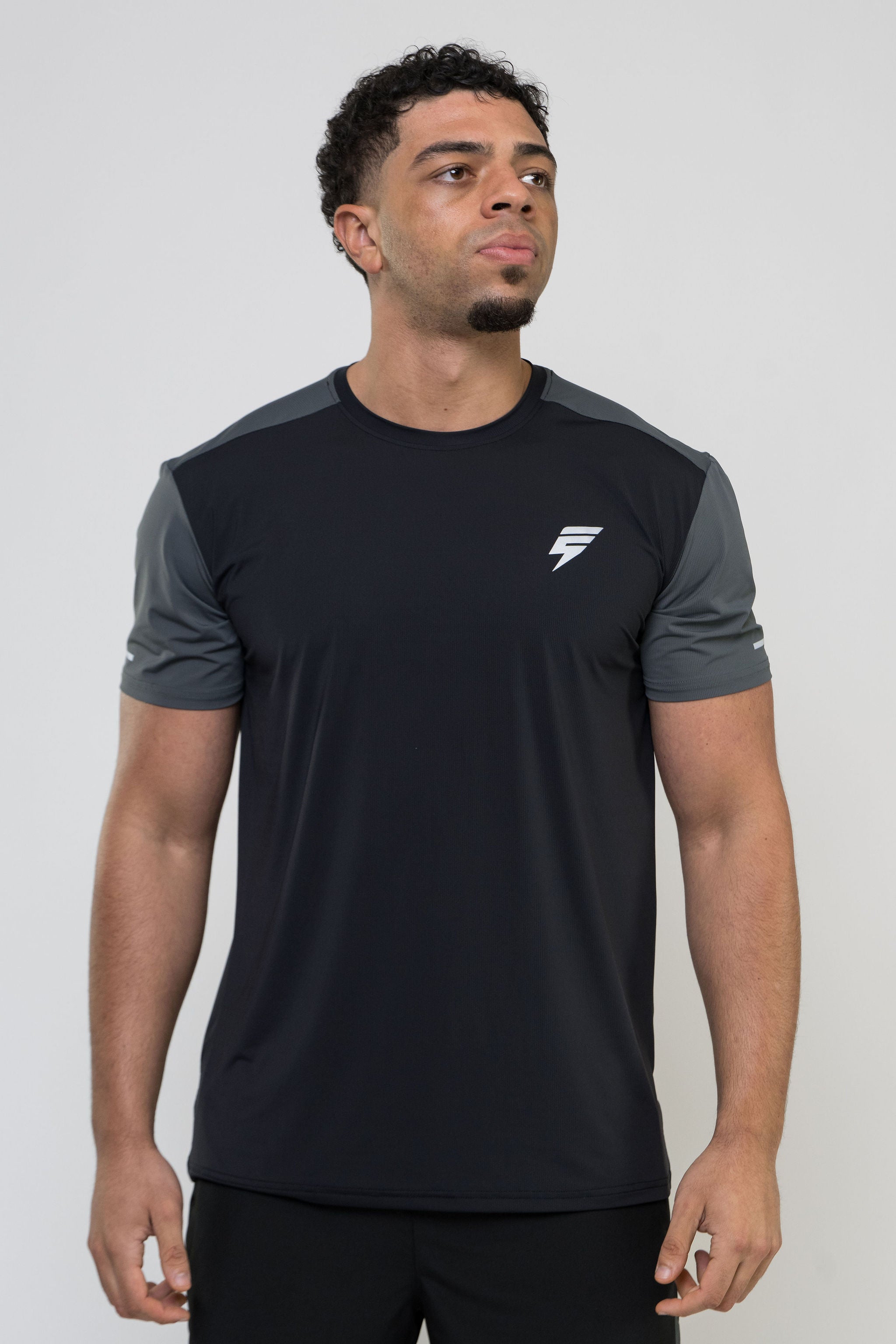 TRACK TEE - BLACK/DARK GREY