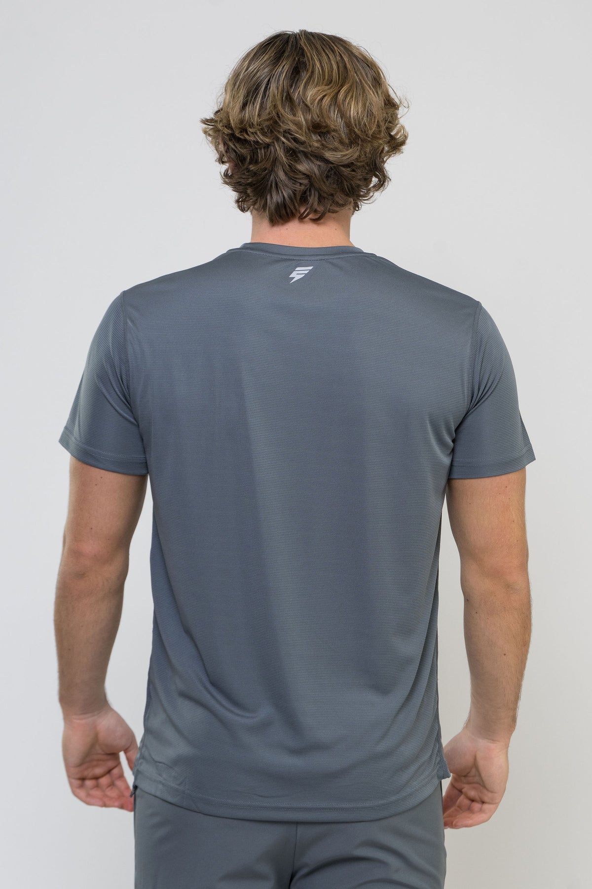 CORE TEE - GREY