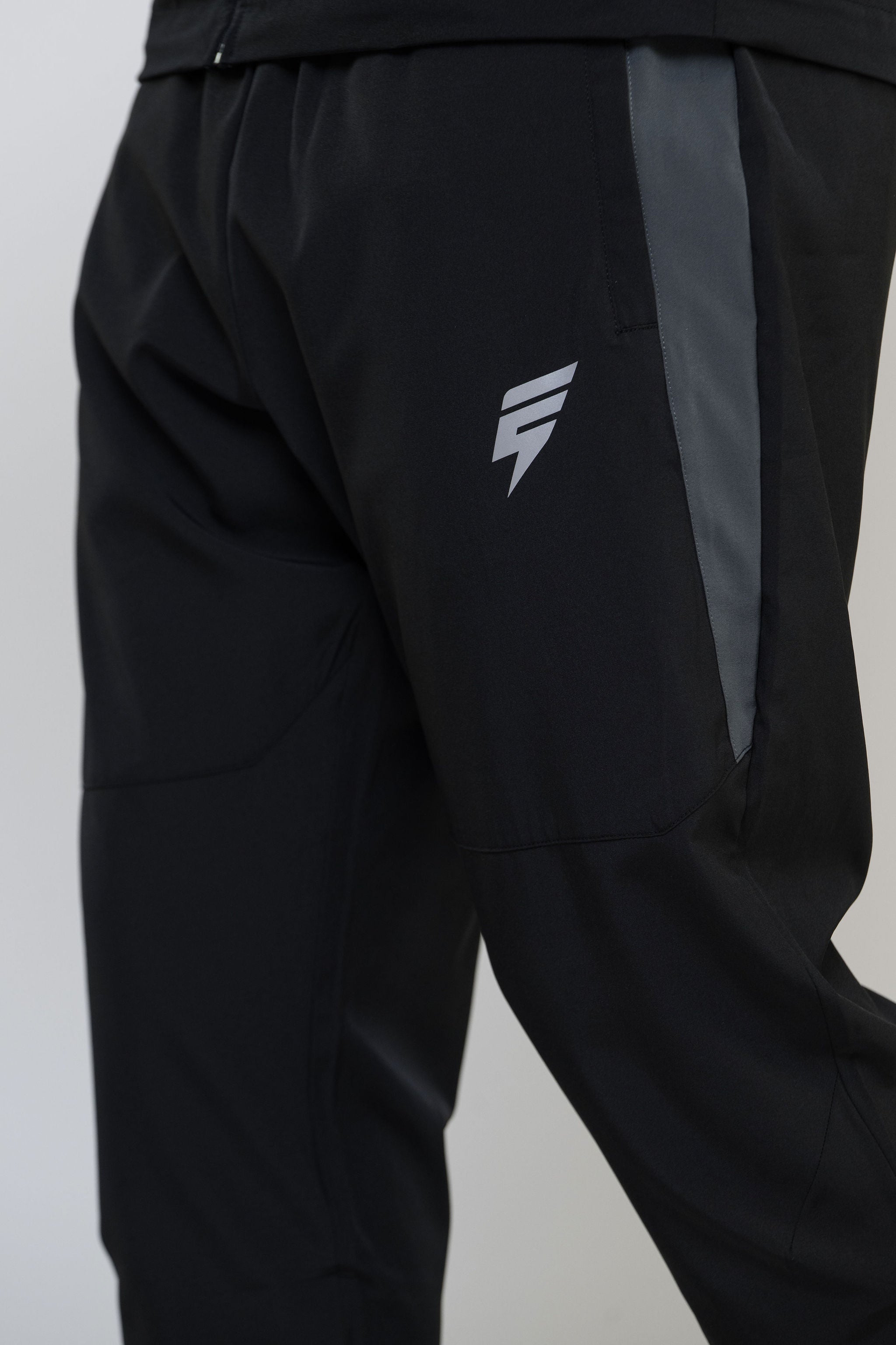 TRACK PANT - BLACK/DARK GREY