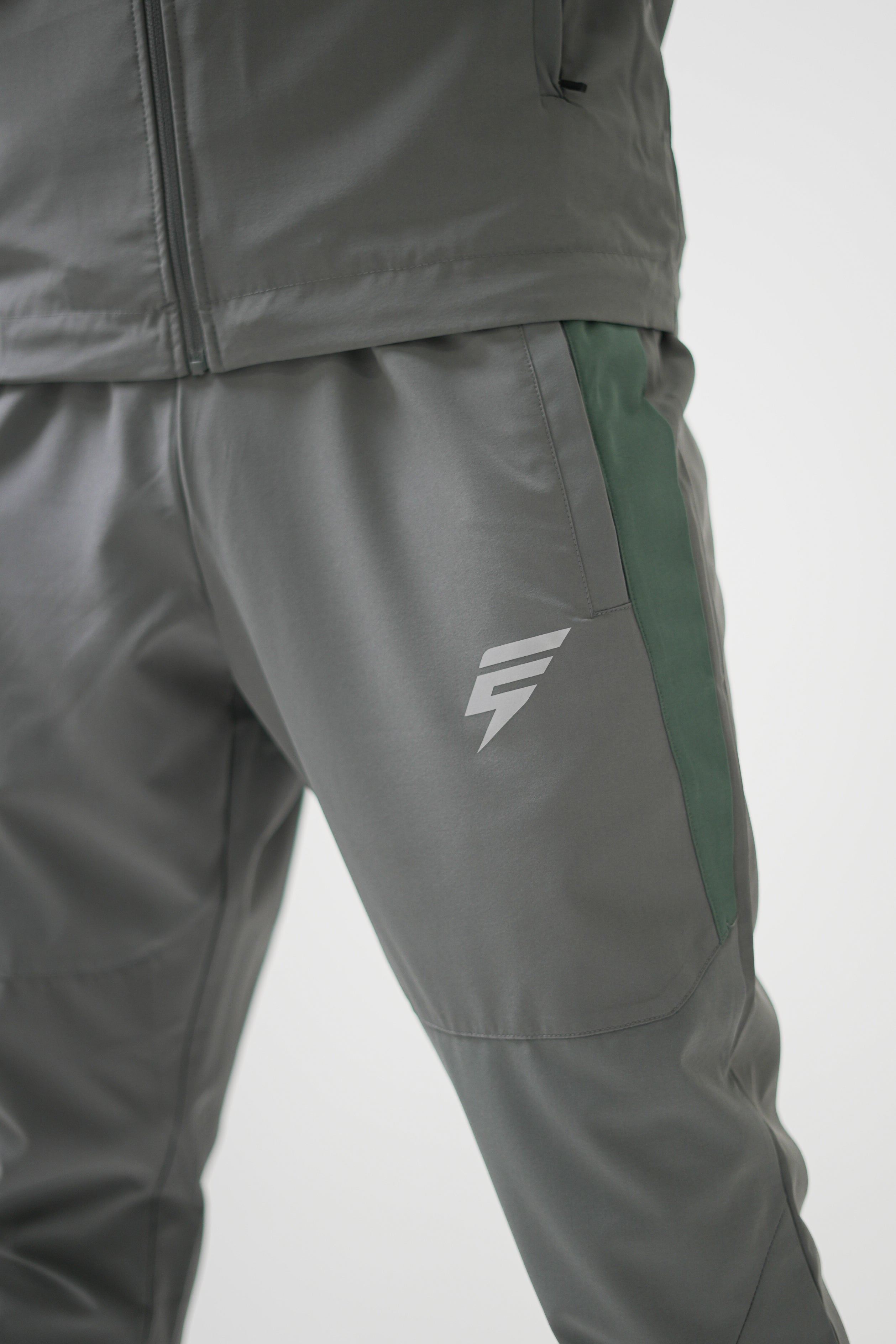 TRACK TRACKSUIT - LIGHT GREY/SAGE GREEN