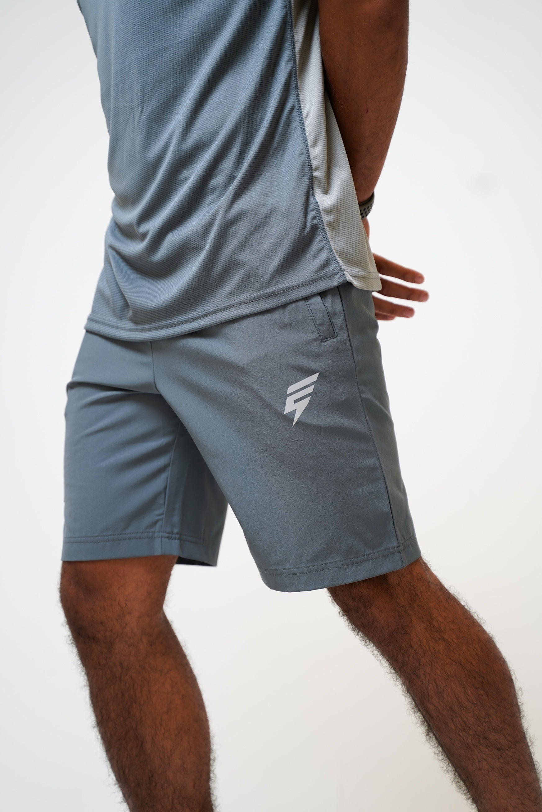 CORE CARGO SHORT - GREY