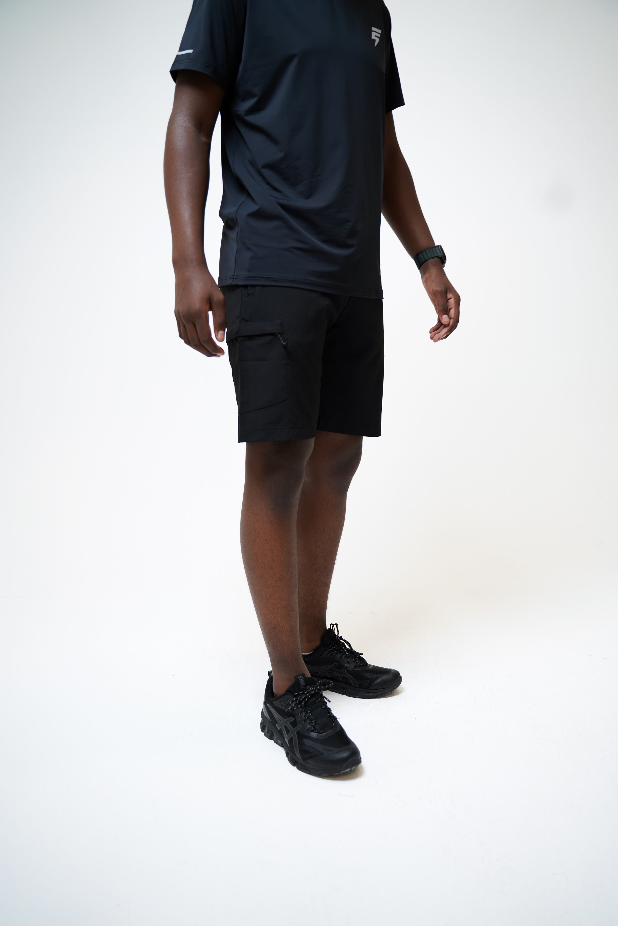 CORE CARGO SHORT - BLACK