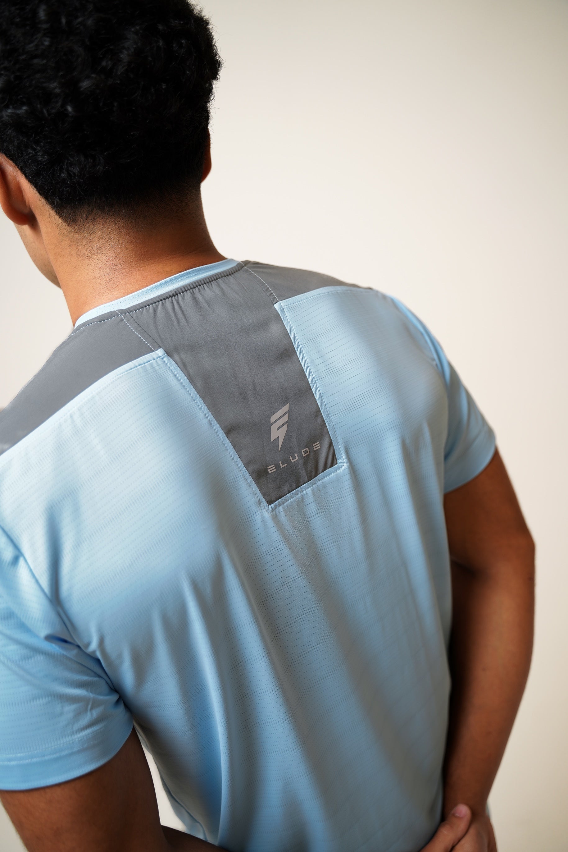 VENT TEE - BABY BLUE/GREY