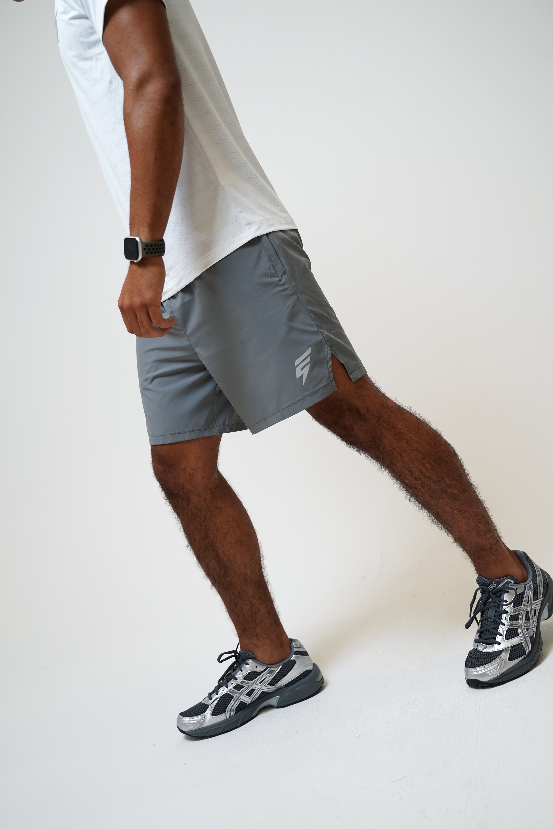 VENT SHORTS - GREY