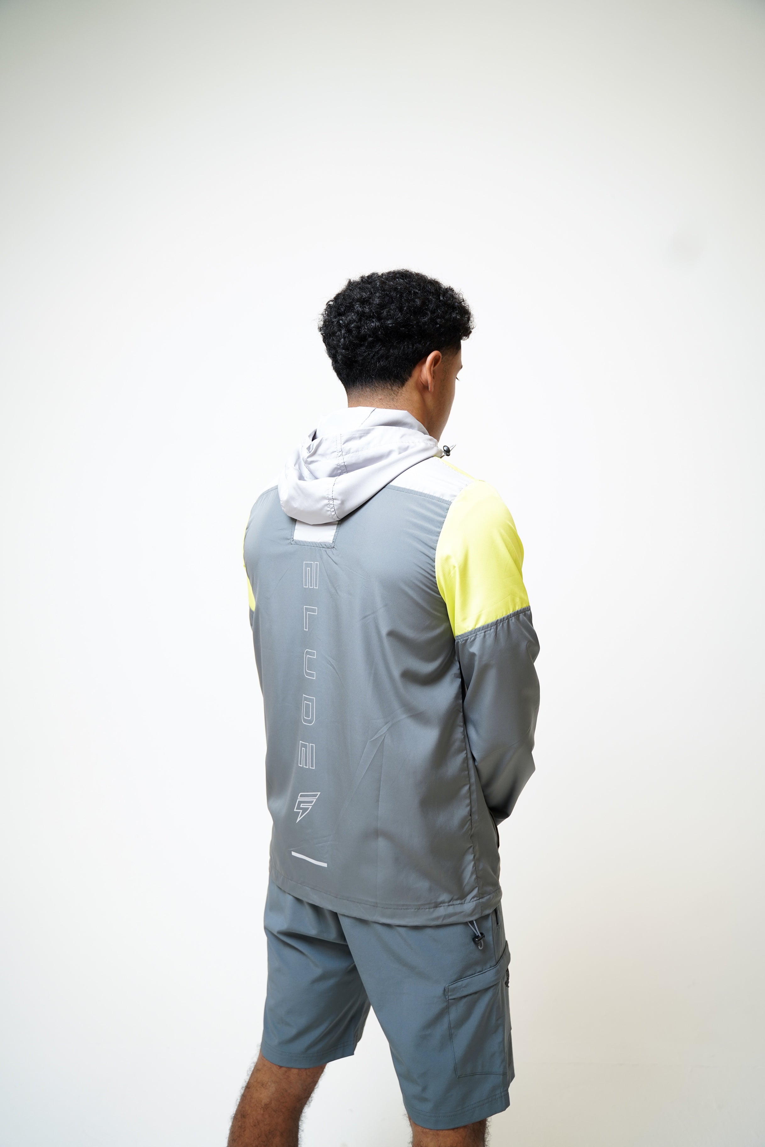CORE WINDBREAKER SET - GREY/LIME