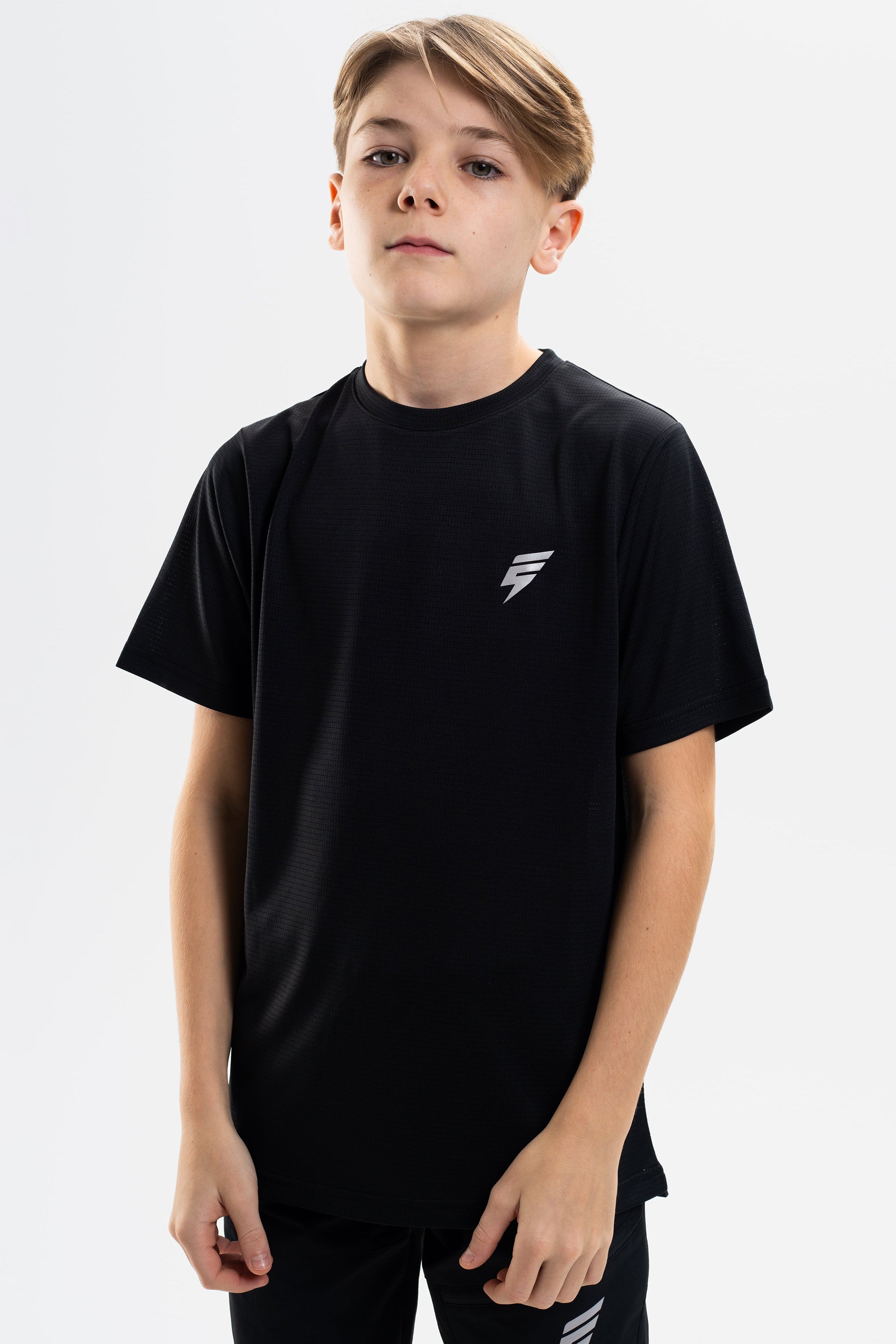 JUNIOR APEX TEE - BLACK
