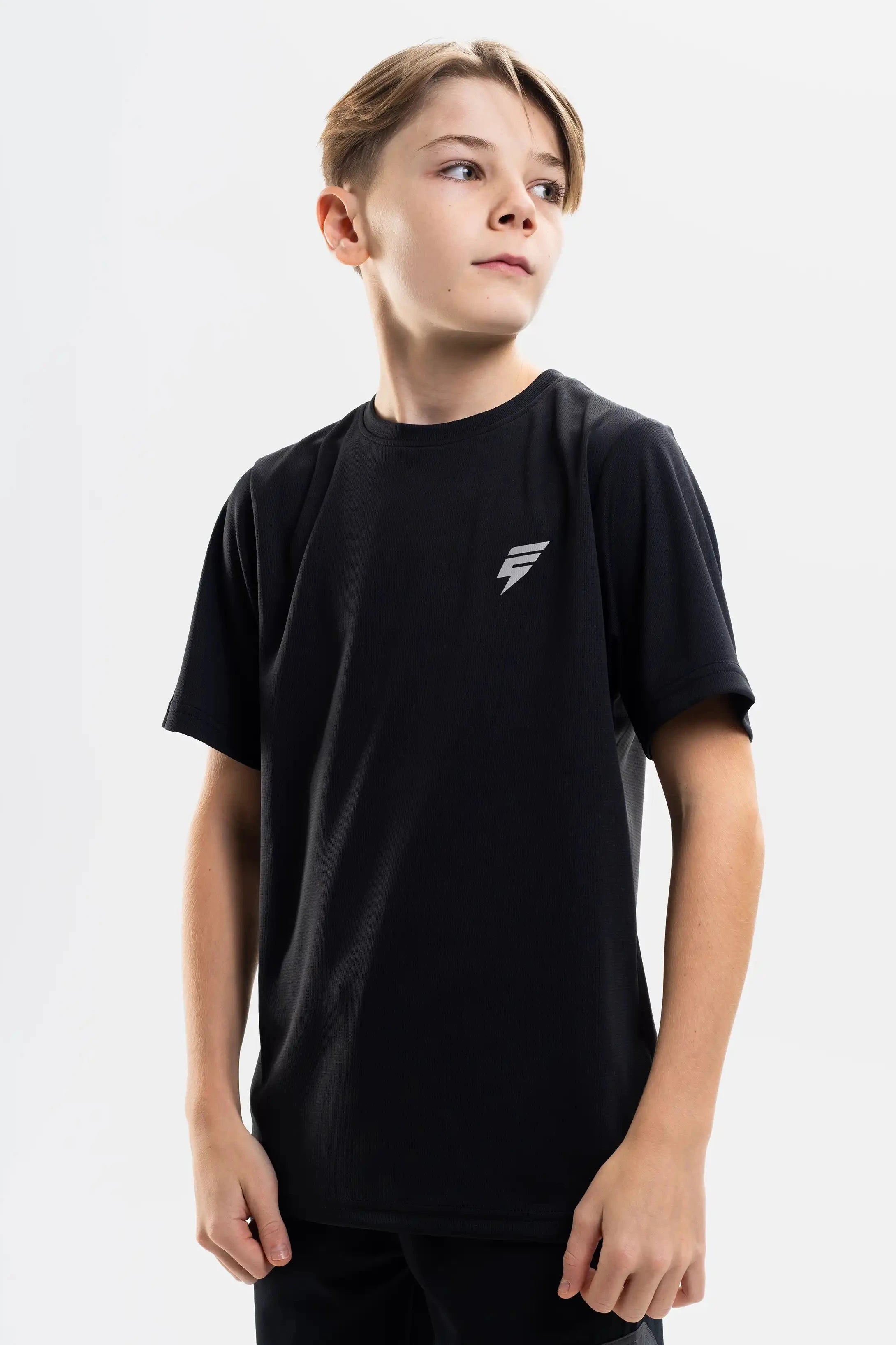 JUNIOR TECH TEE - BLACK/COAL