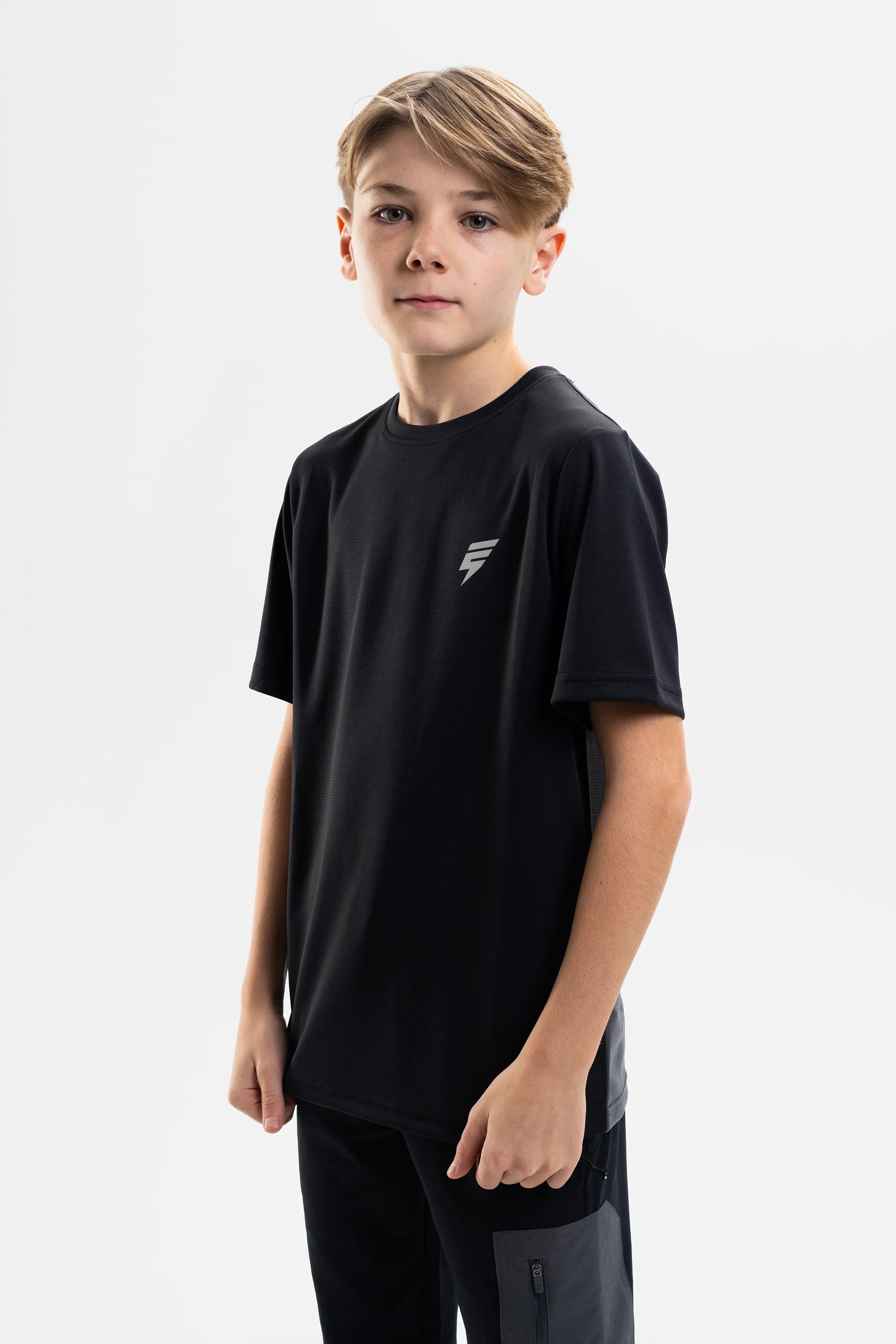 JUNIOR TECH TEE - BLACK/COAL