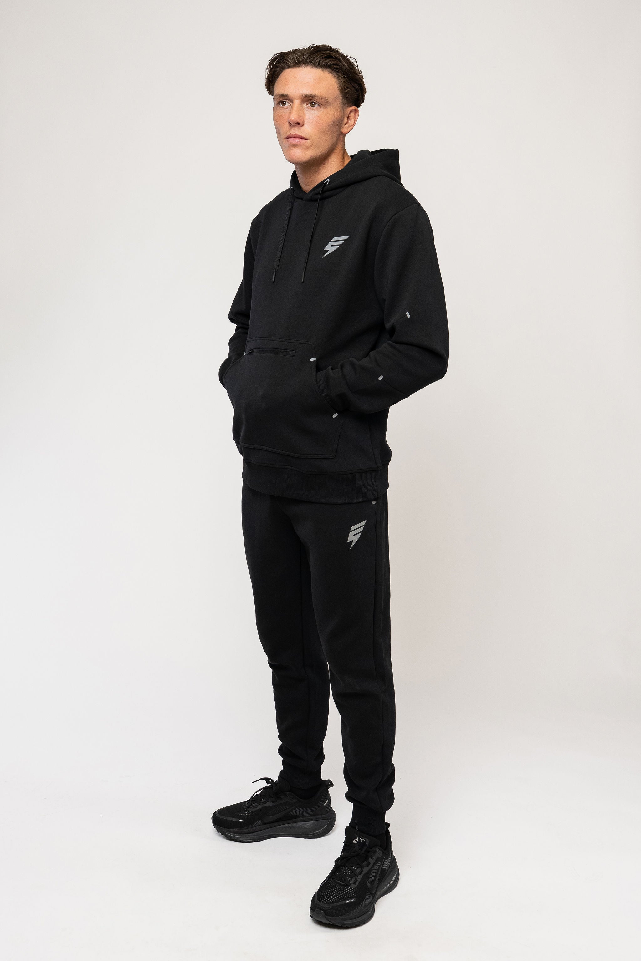 HYPER FLEECE TRACKSUIT - BLACK