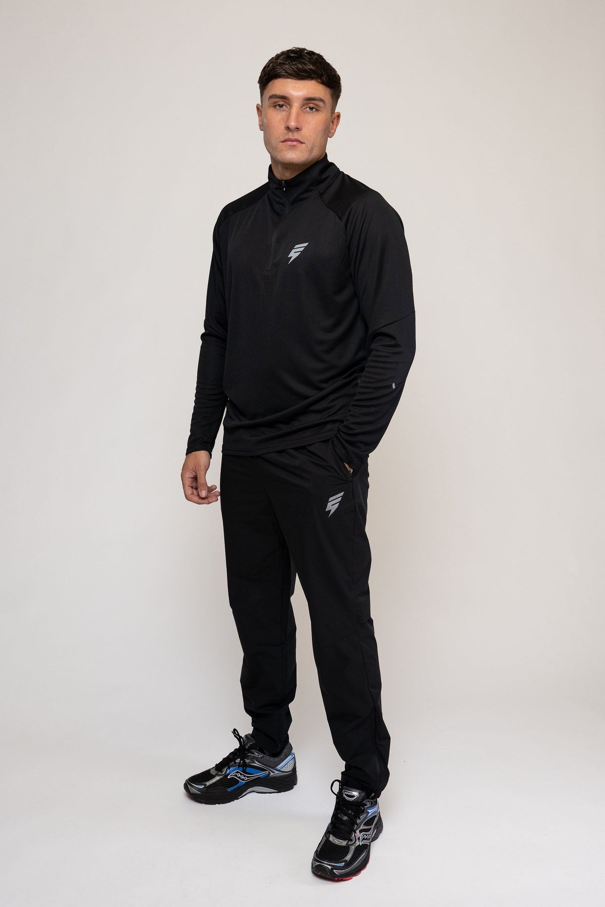 LYNK 1/2 ZIP TRACKSUIT - BLACK