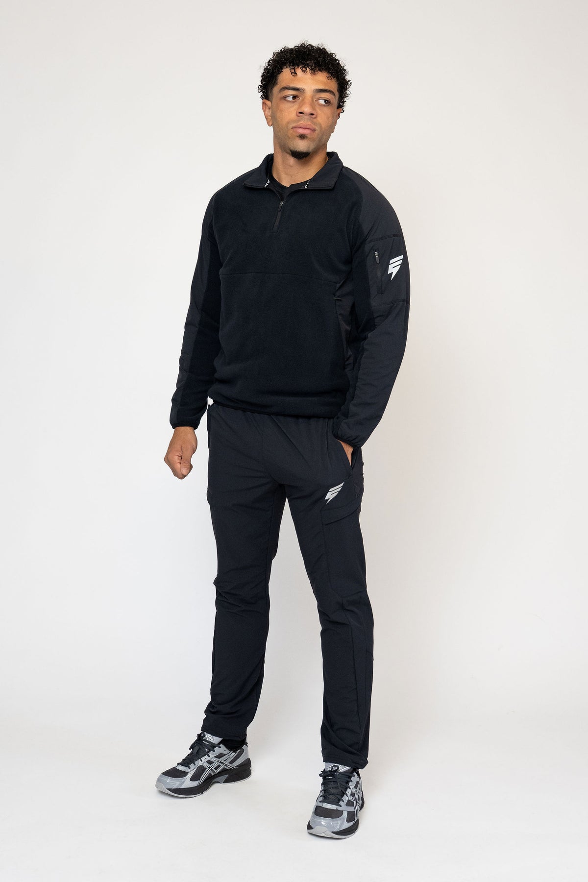 TRAIL FLEECE TRACKSUIT - BLACK