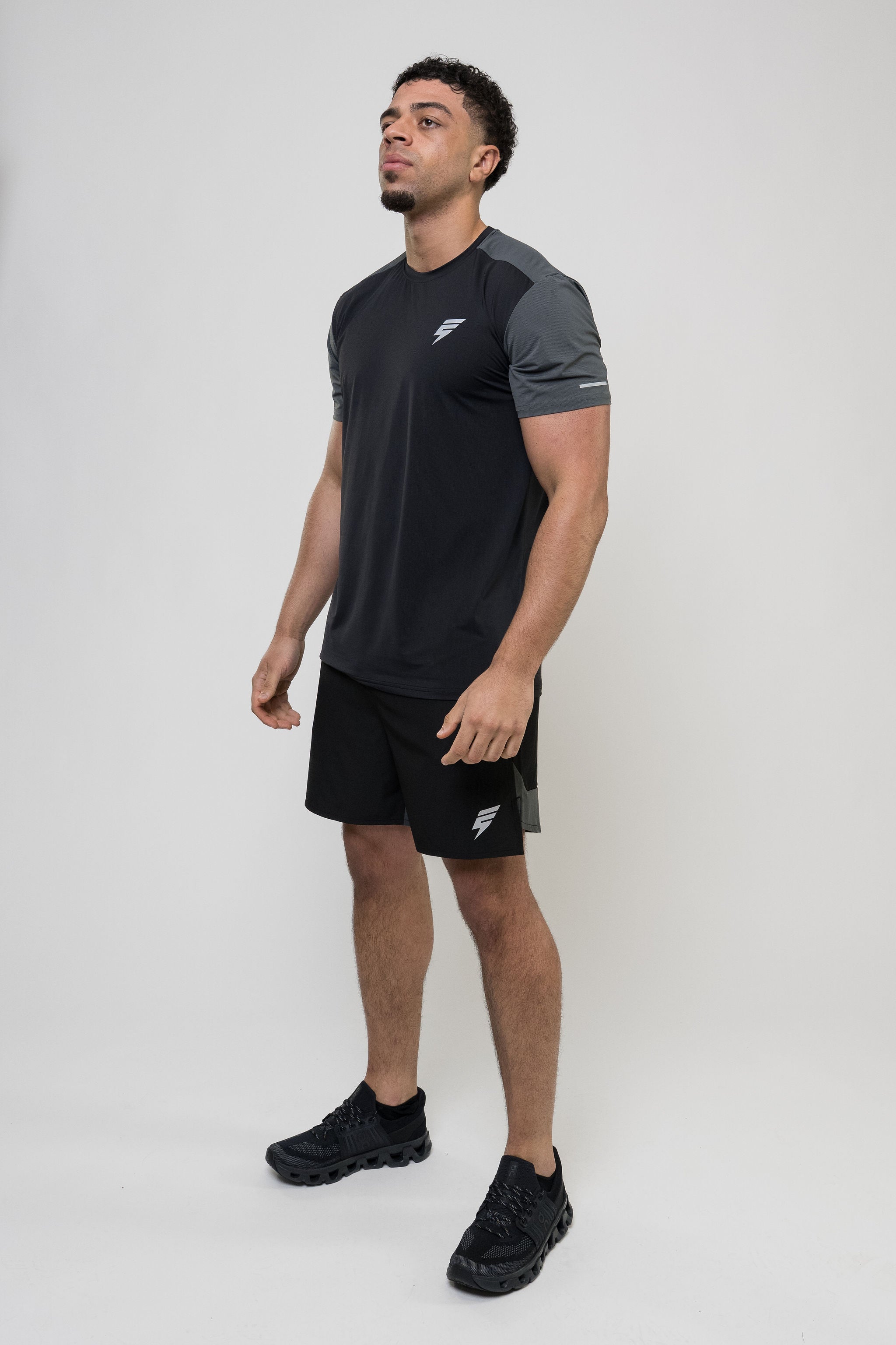TRACK SHORT SET - BLACK/DARK GREY