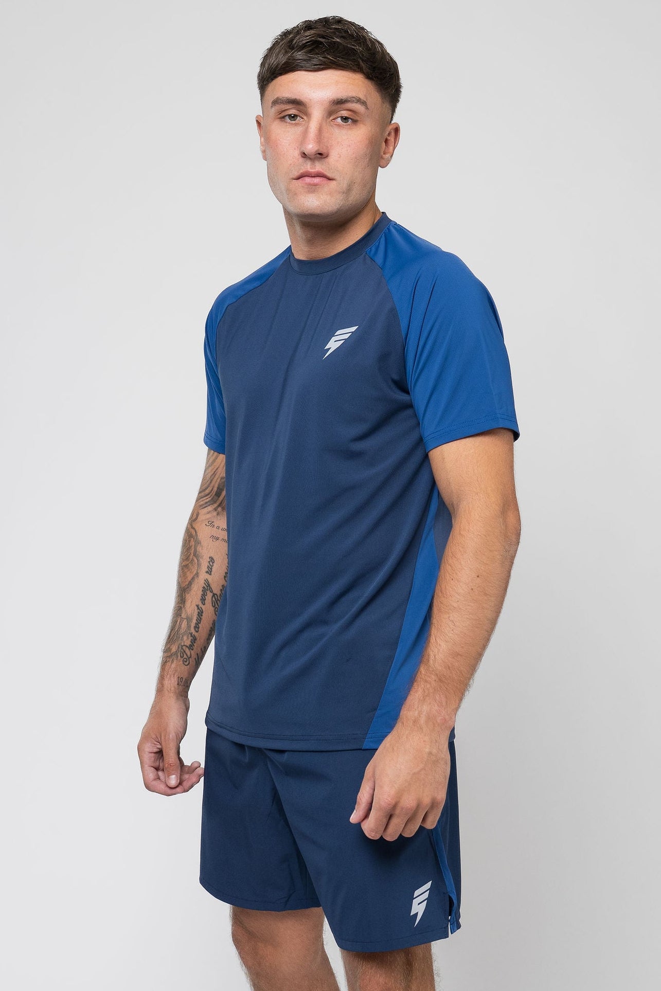 BREATHE SHORT SET - NAVY/BLUE