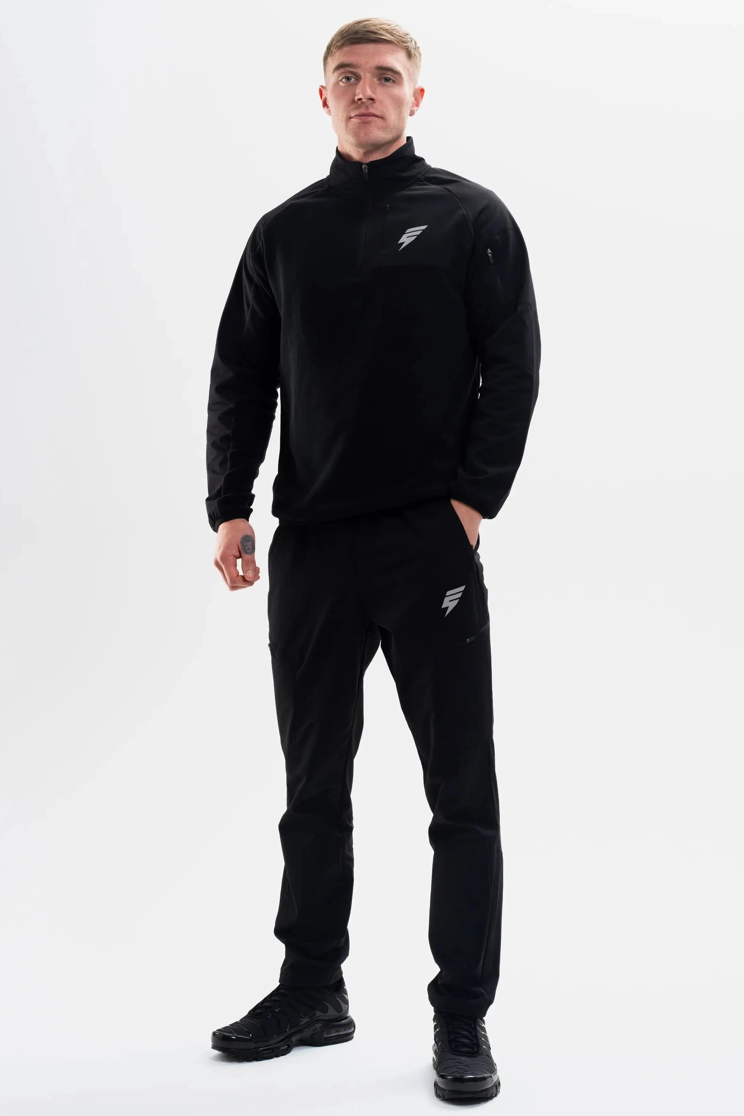 TRAIL 1/4 TRACKSUIT - BLACK