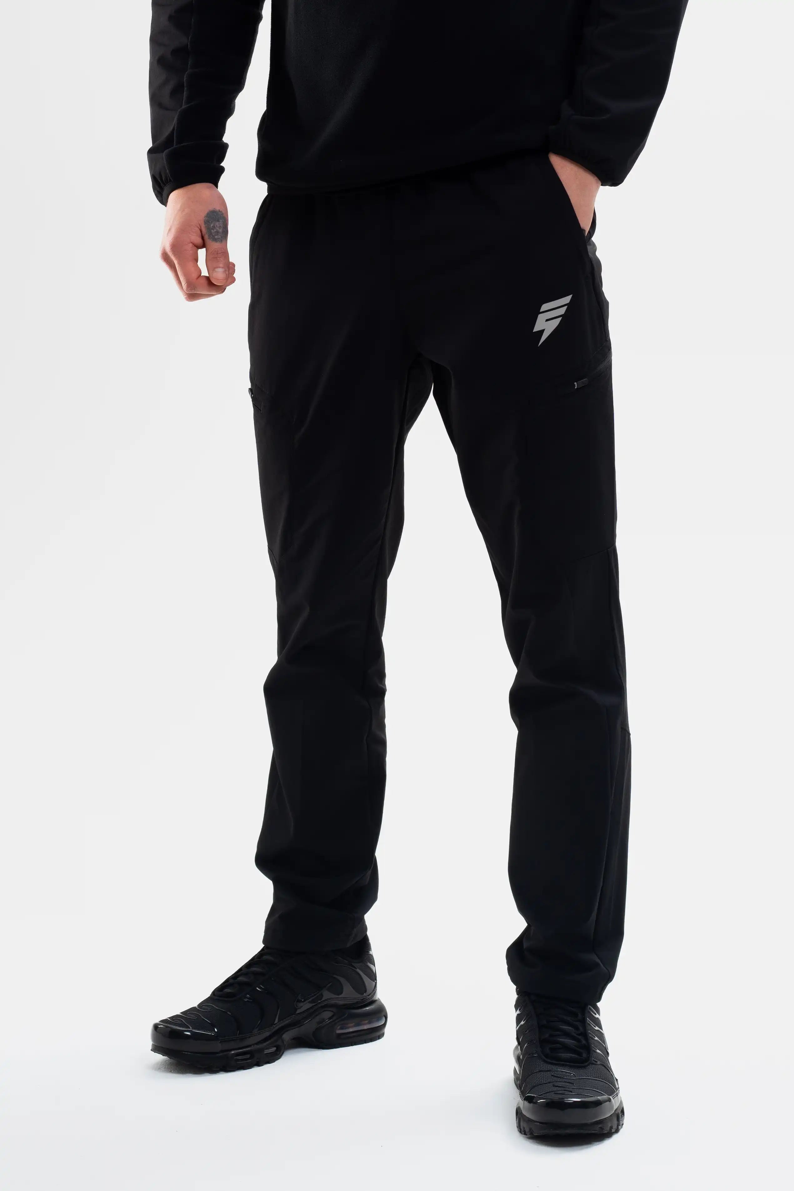 TRAIL 1/4 TRACKSUIT - BLACK