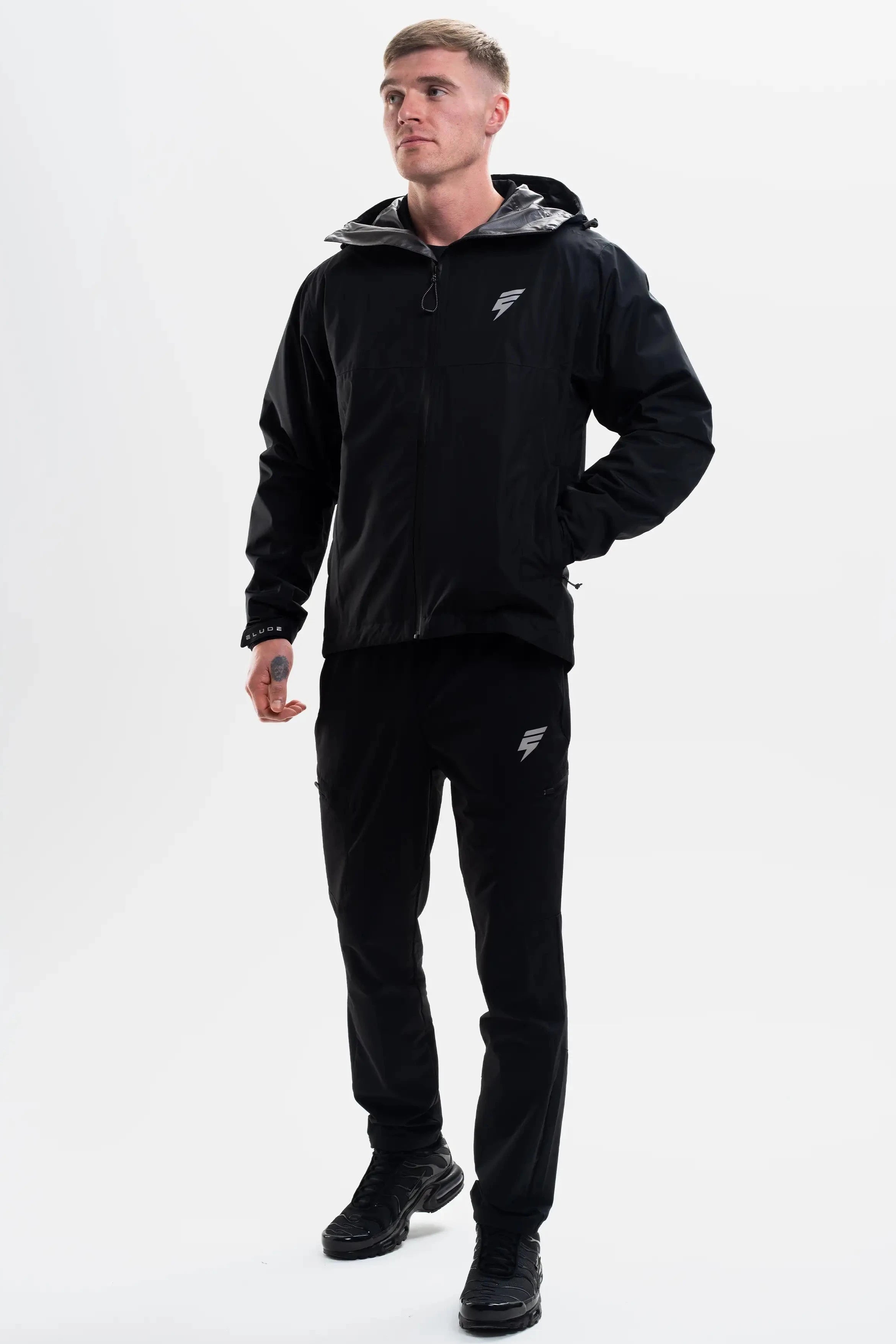 STORM TRAIL TRACKSUIT - BLACK