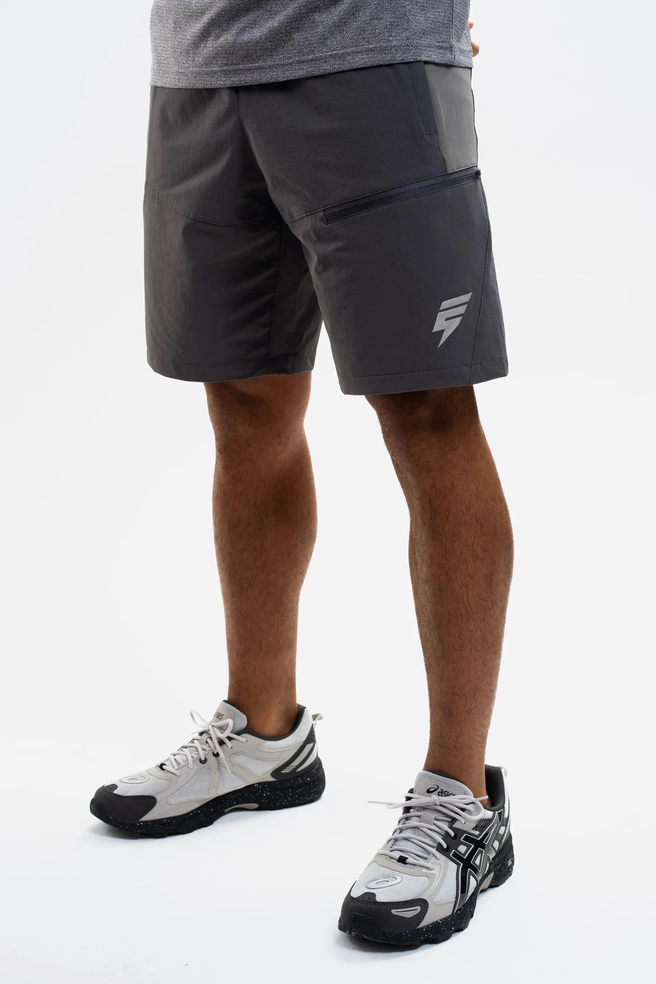 APEX SHORTS - COAL/GREY