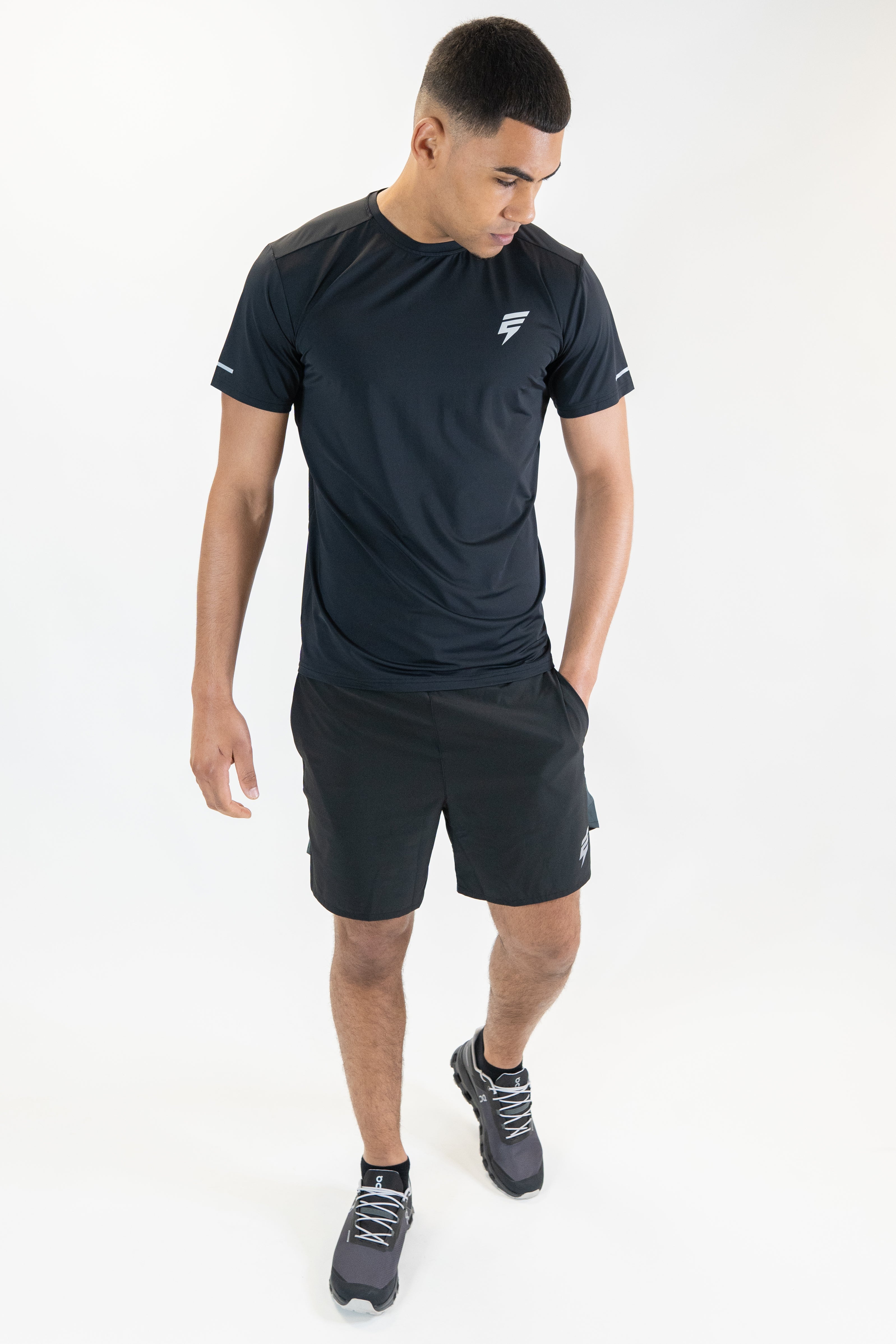 SPLIT TEE - BLACK